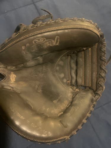 Used Right Hand Throw Rawlings Catcher's Glove 11.5"