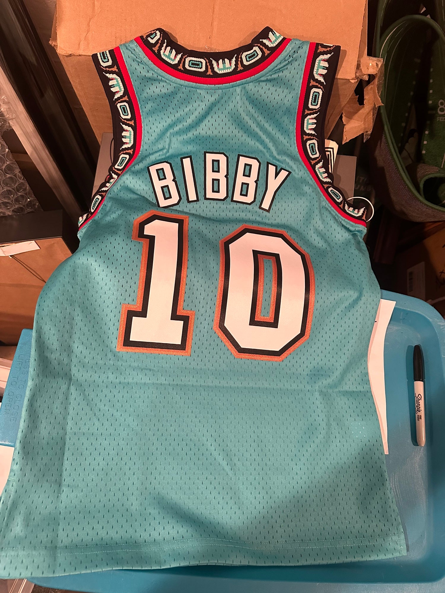 Vancouver Grizzlies Mike Bibby Teal jersey-NBA NWT by Mitchell