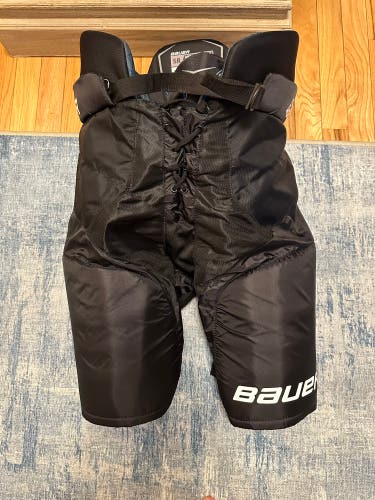Senior Medium Bauer  Hockey Pants
