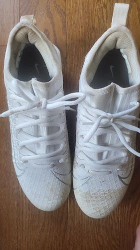 White Adult Used Size 6.5 (Women's 7.5) Molded Cleats Nike Low Top Alpha Huarache 7 Pro