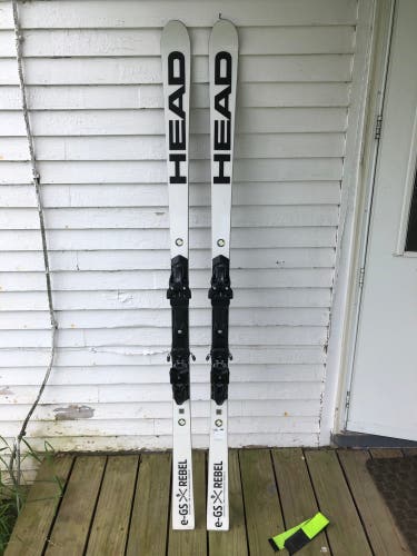 Great Condition 2022 Head 186cm R25 GS Race Skis w/ 16din Bindings
