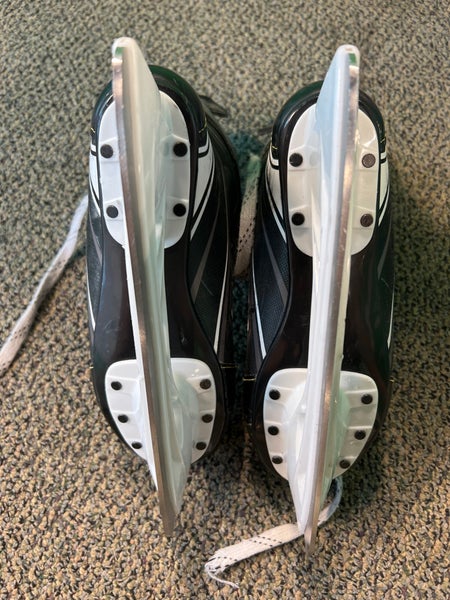 Junior Used CCM Tacks 9040 Hockey Skates D&R (Regular) 4.0