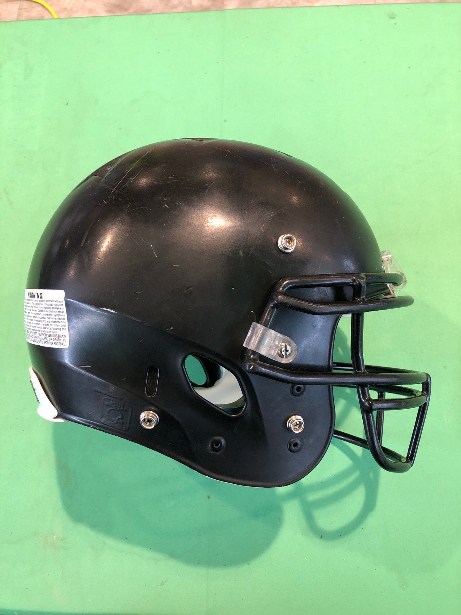 Used Schutt DNA PRO + S/M Football Helmets Football Helmets