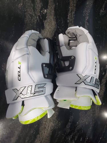 New Goalie STX Cell V Lacrosse Gloves Large UPC#098805615147