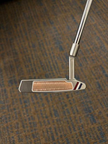 New Right Handed 35" Champions Choice Button Back Putter