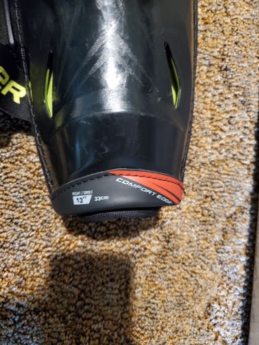 Used Bauer Vapor 2X Pro Shin Pads