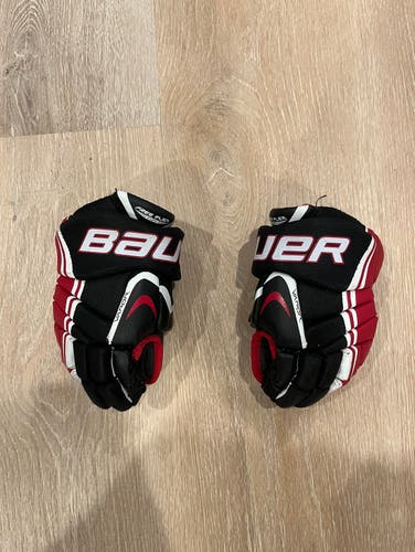 Used Bauer Vapor APX Gloves size 8