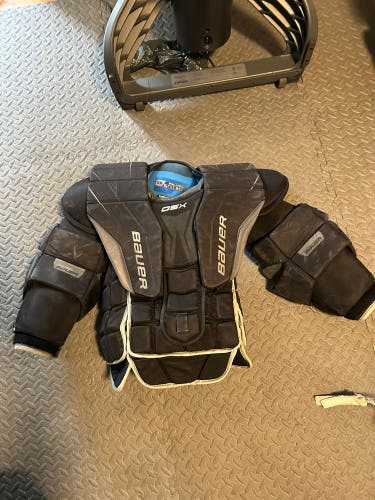 Used Small Bauer  GSX Goalie Chest Protector