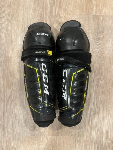 Used CCM Tacks 9080 Shin Pads