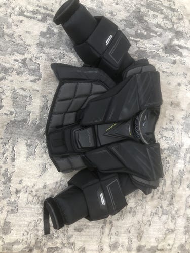 Used Small Bauer Hyperlite Goalie Chest Protector