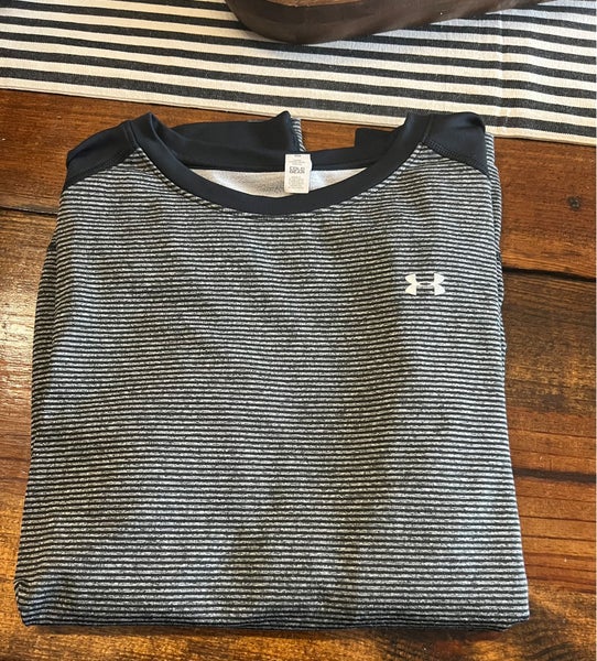 Under Armour Women's Size Small Pocket Shirt