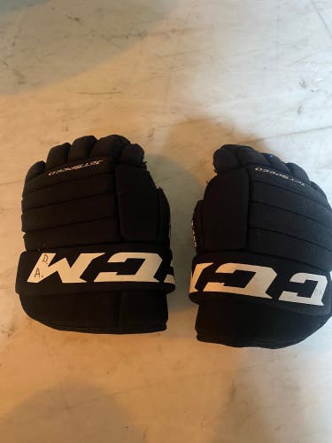 Used CCM 10" Gloves