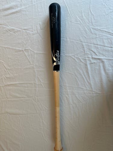 Used Training Victus Wood V Cut Bat (-3) 28 oz 31"