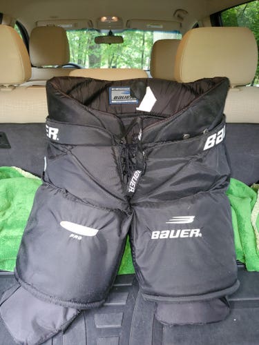 Senior New XL Bauer Supreme Pro Hockey Goalie Pants