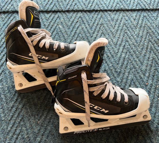 Used CCM Regular Width  Size 1.5 Tacks 9080 Hockey Goalie Skates