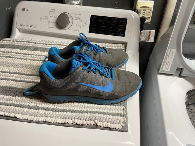 Used Size 11 (Women's 12) Nike Air Max 270 Golf Shoes