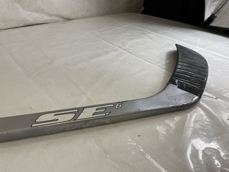 Intermediate New Left Hand Easton SE6 Hockey Stick Mid Pattern |  SidelineSwap