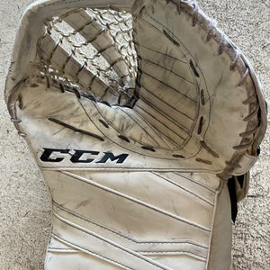 CCM Extreme Flex E3.9 Catch Glove- Int