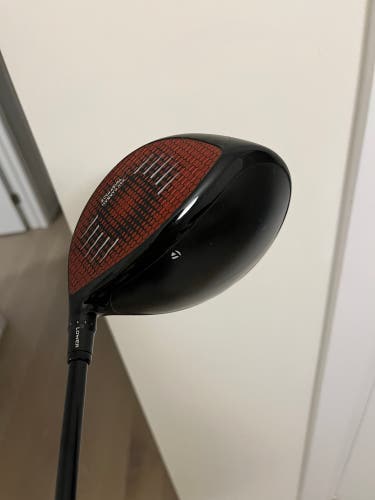 Taylormade RH Regular Flex 9 Degree Stealth Driver