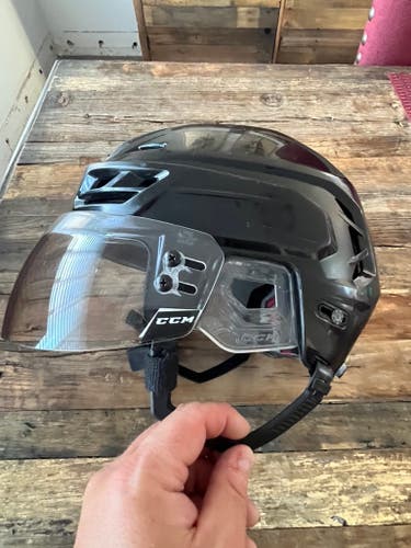 Medium CCM Pro Stock Helmet w/ Visor