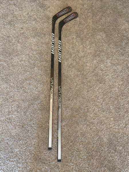 **NEW** 2 Stick Pack Vapor HyperLite Grip Hockey Stick Senior Right Handed P92 Flex 70