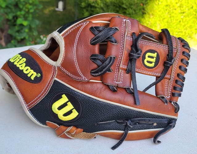 Wilson A2000 Baseball Glove 11.75"