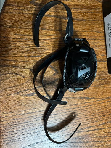 Chin strap (Hurricane )