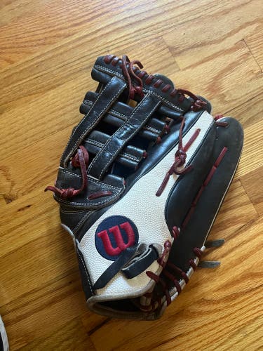 Used Right Hand Throw 12.75" A2000 Baseball Glove