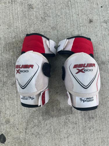 Used Small Bauer Vapor X800 Elbow Pads