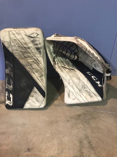 Used Regular  EFLEX 5.9 Glove And Blocker