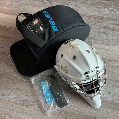 Bauer Profile 960 Certified Straight Bar Goalie Mask, Senior Small (New)