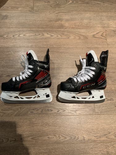Intermediate CCM Size 4 Super Tacks AS3 Pro Hockey Skates
