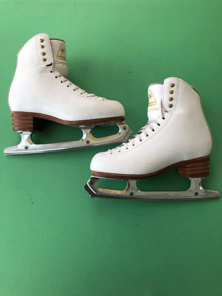 Used Jackson Competitor Figure Skates - Size: 7.0