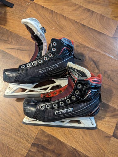 Junior Used Bauer vapor x900 Hockey Goalie Skates Size 5.5