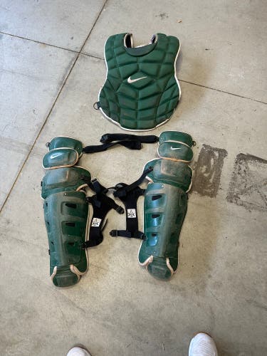 Nike Pro Catcher's Set / Adult / Green