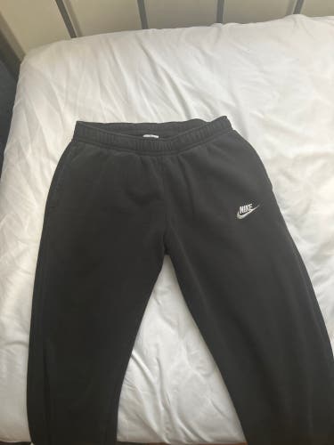 Black Used Men's Nike Pants Size Medium