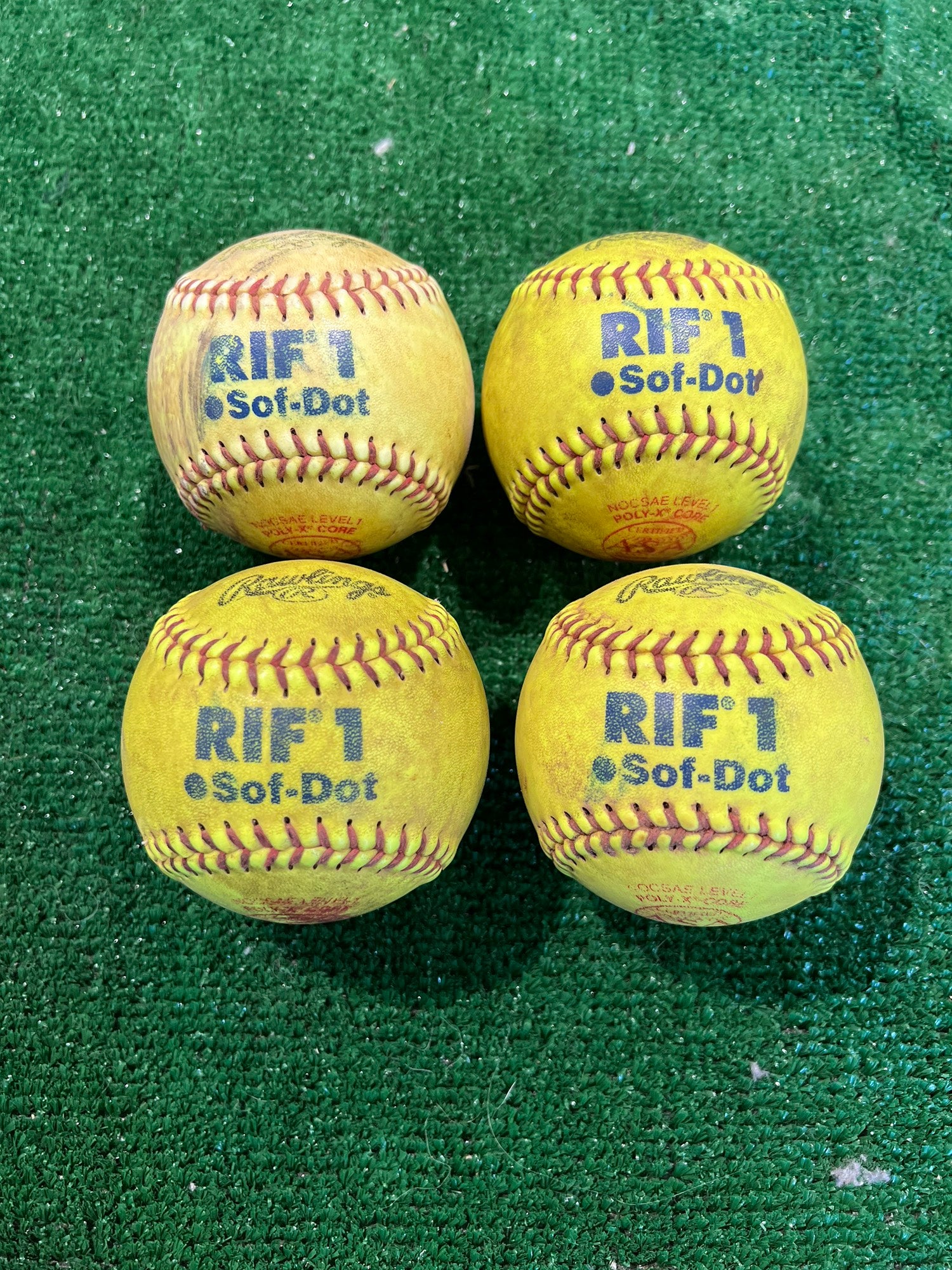 Worth WSL Pro Comp Cover Slowpitch Softballs 12 Inch (Dozen