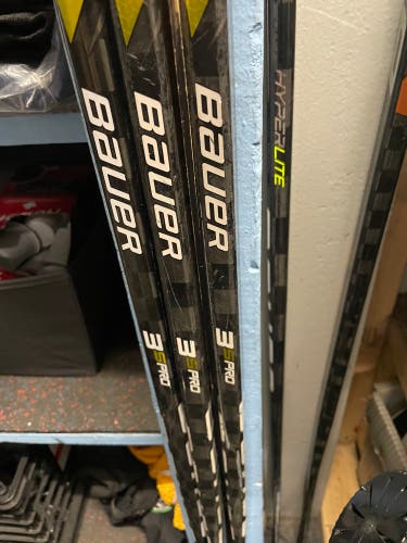 Senior Right Handed P88 Pro Stock Supreme 3S Pro Hockey Stick