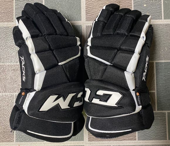 CCM 14" Classic Pro Hockey Gloves - USED