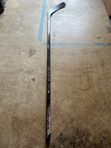 Intermediate Used Right Handed Warrior Alpha DX SL Hockey Stick W88