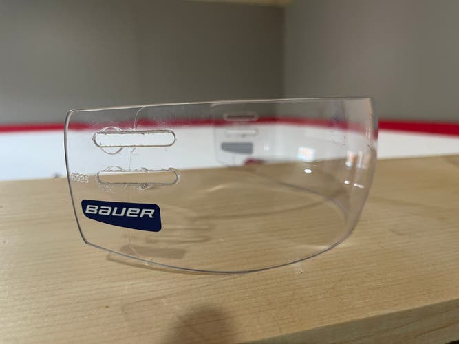 Bauer blade cut visor