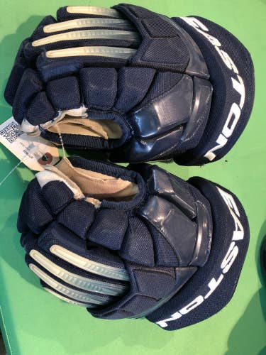 Used Easton Mako Gloves 13"