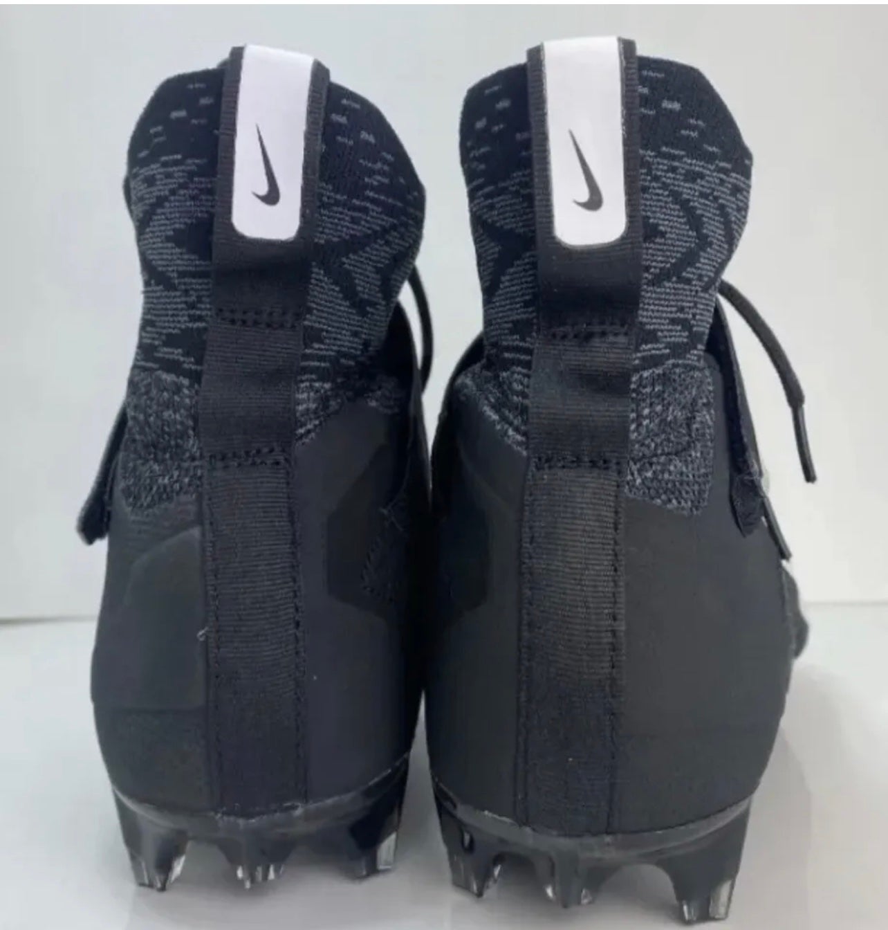 Size 13.5 Nike Alpha Menace Elite 2 Flyknit Football Cleats 