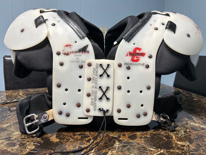 Football Adult Shoulder Pads XL
