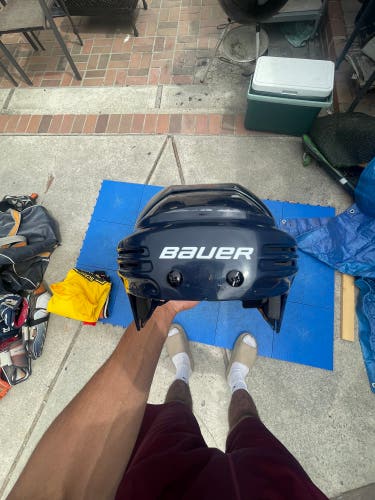 Medium Bauer Helmet