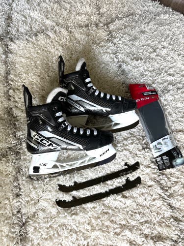 CCM TACKS AS-V PRO SKATES 8.0 - PRO STOCK w/ 2 Sets Blacksteel