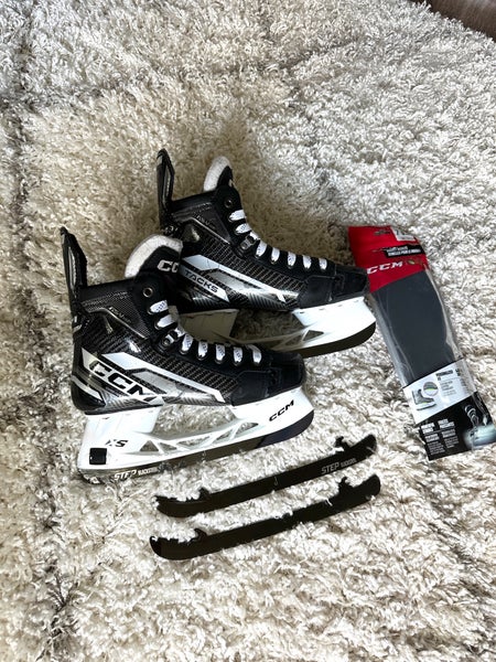 CCM TACKS AS-V PRO SKATES 8.0 - PRO STOCK w/ 2 Sets Blacksteel