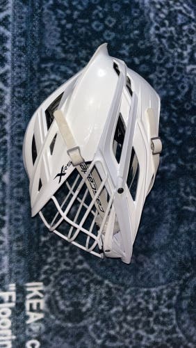 Great condition whire XRS helmet