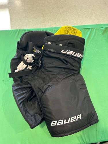 Used Junior Large Bauer Supreme S29 Hockey Pants