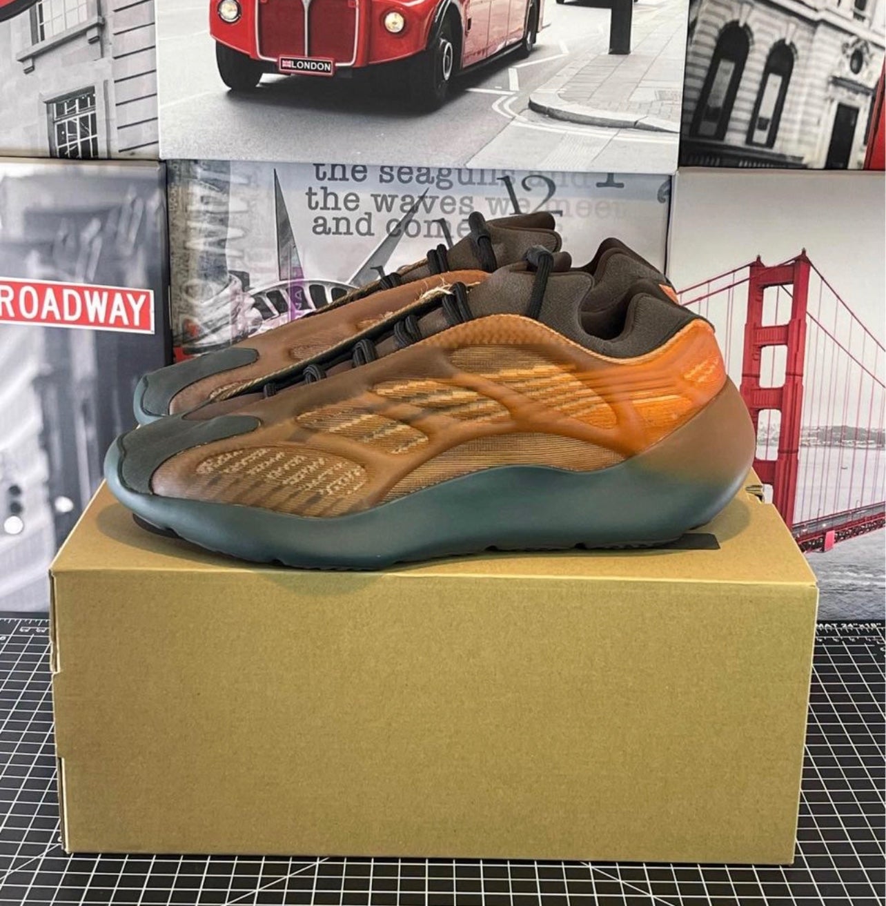yeezy 700 london